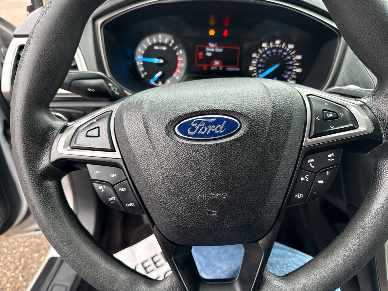 Ford Fusion SE FWD 2017