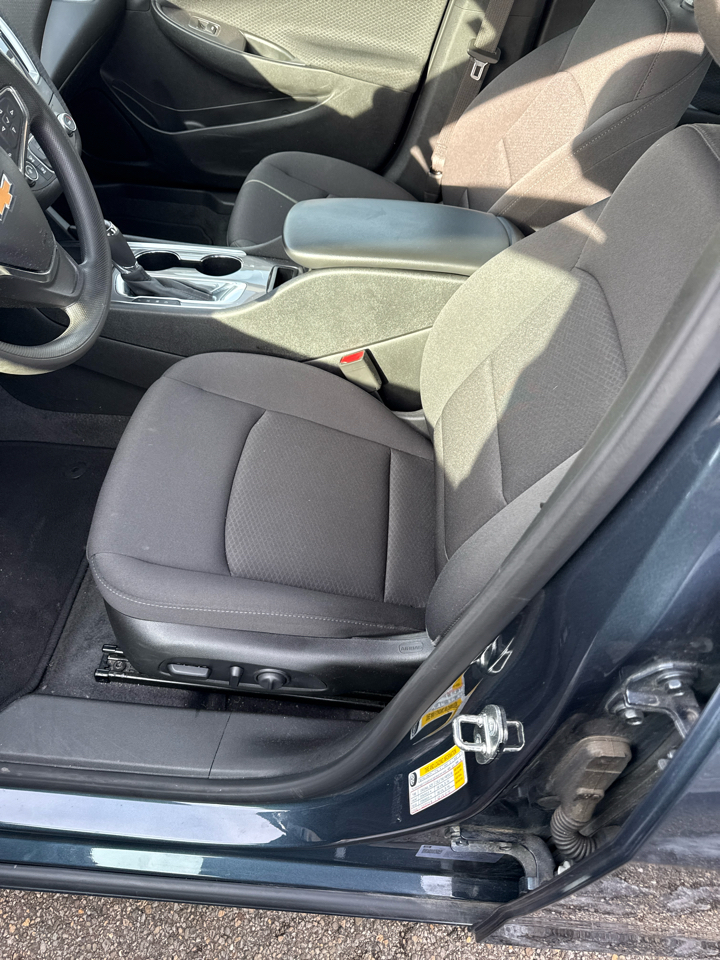 Chevrolet Malibu 4dr Sdn LS w/1FL 2020