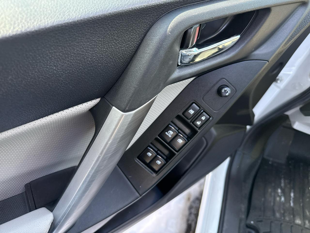 Subaru Forester 4dr Auto 2.5i Limited PZEV 2014