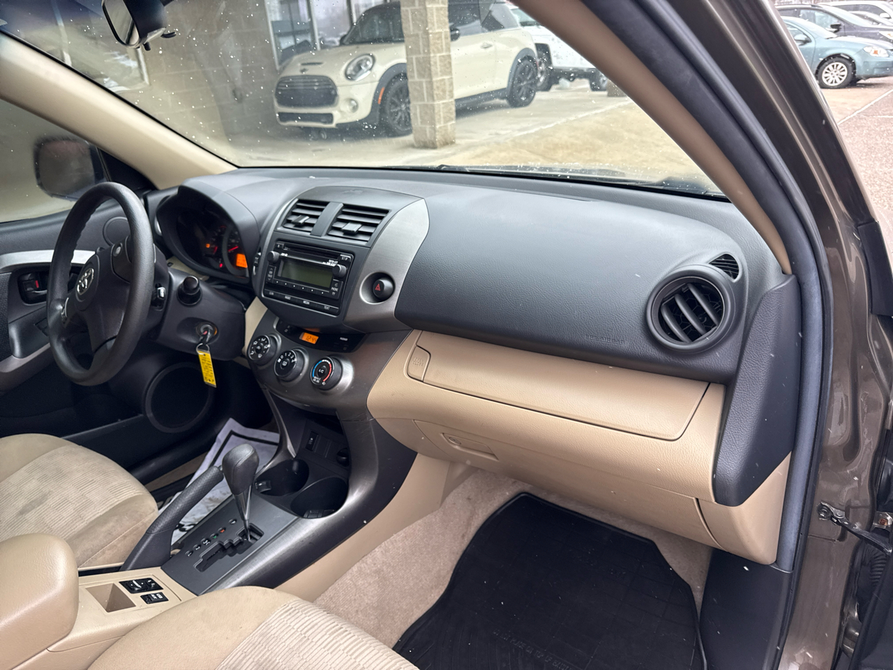 Toyota RAV4 4WD 4dr I4 (Natl) 2012