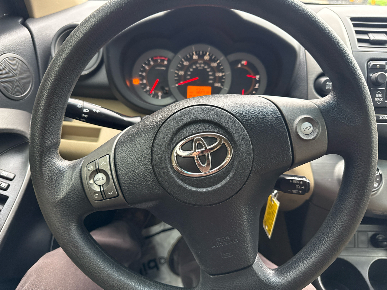 Toyota RAV4 4WD 4dr I4 (Natl) 2012