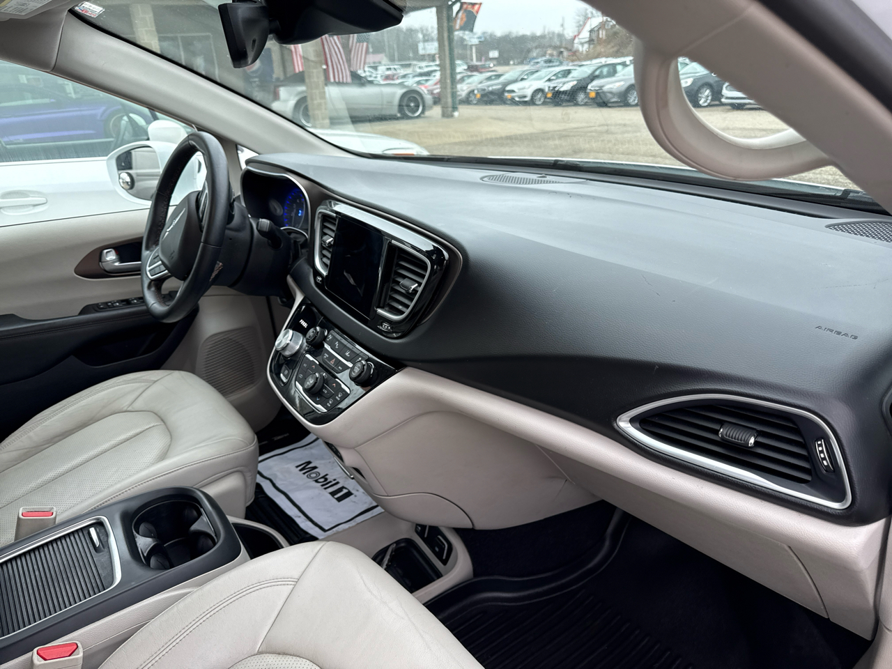 Chrysler Pacifica Touring-L Plus FWD 2017