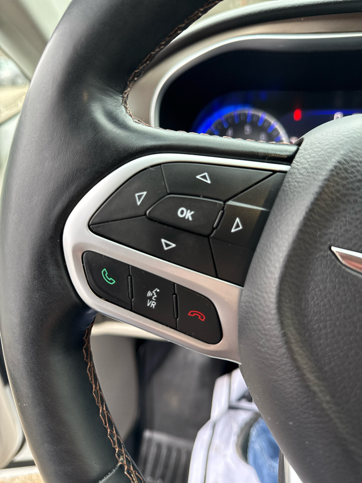 Chrysler Pacifica Touring-L Plus FWD 2017