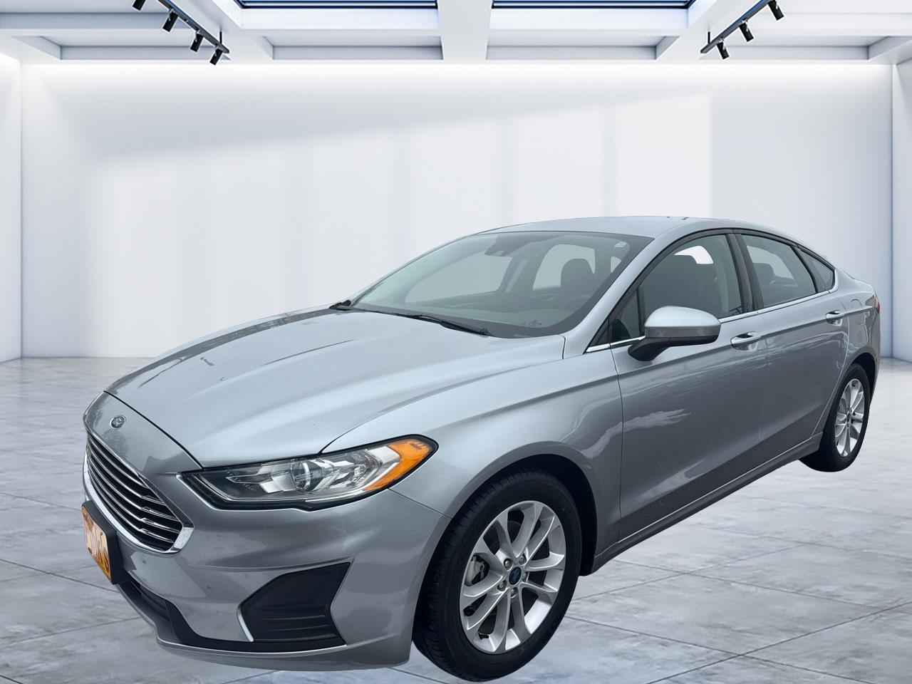 Ford Fusion SE FWD 2020