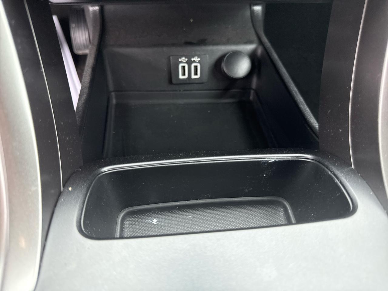 Ford Fusion SE FWD 2020