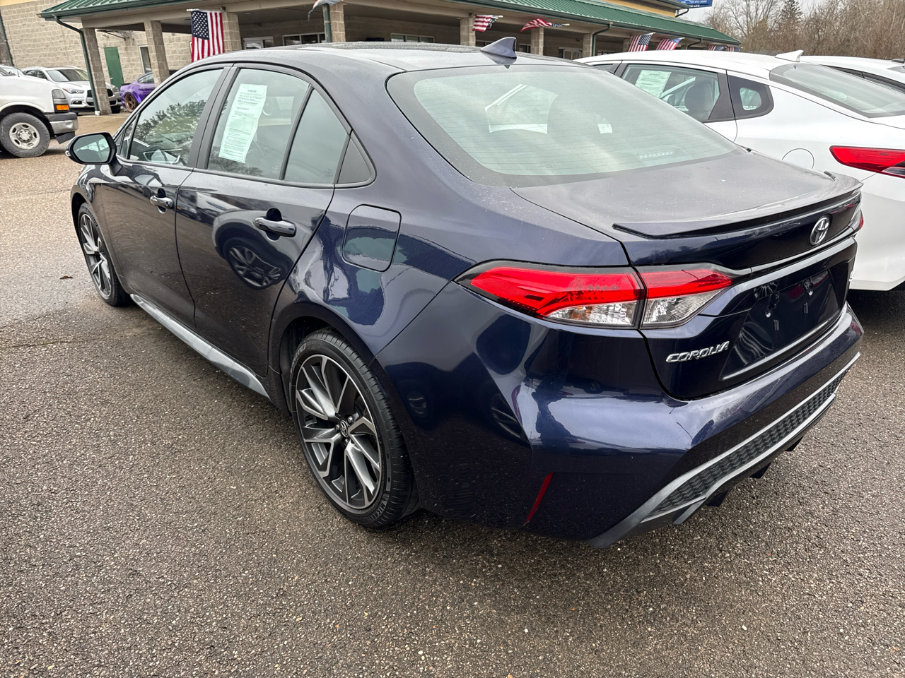 Toyota Corolla SE Nightshade CVT (Natl) 2022