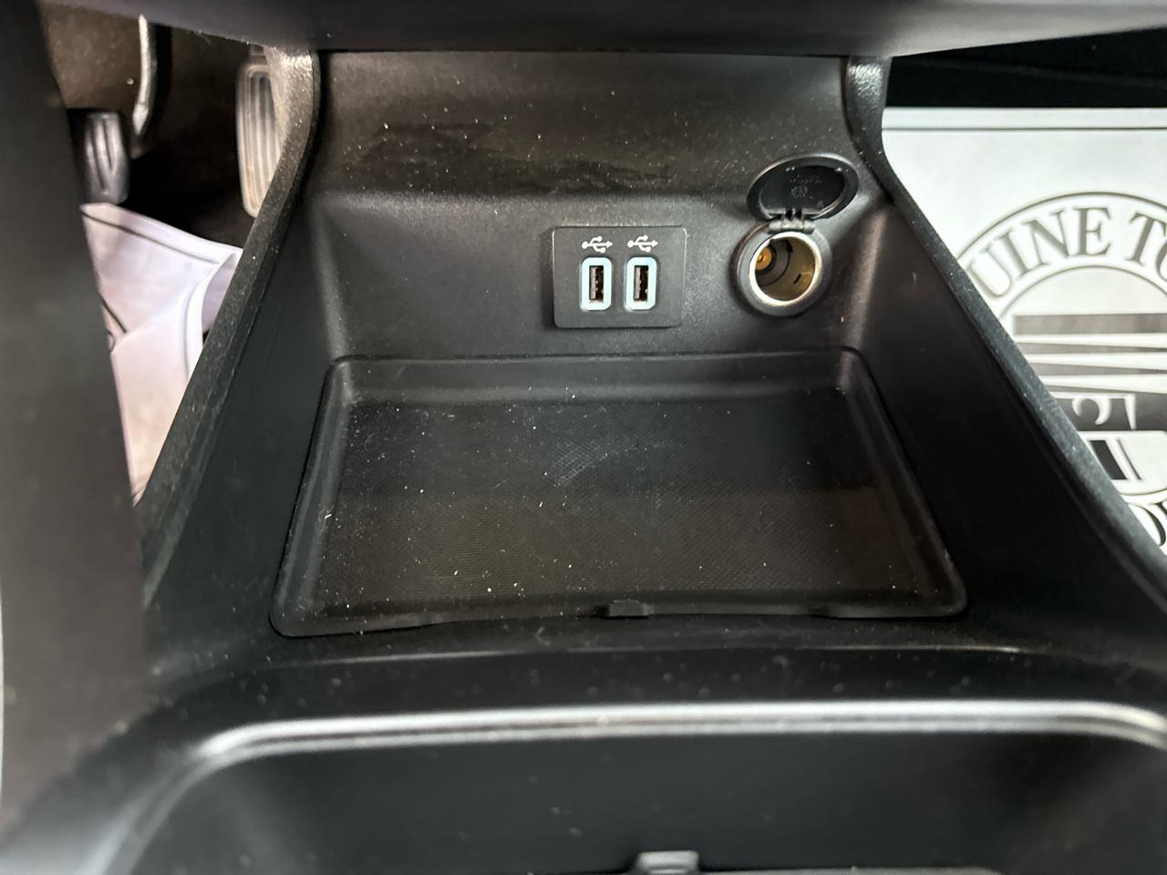 Ford Fusion SE FWD 2020