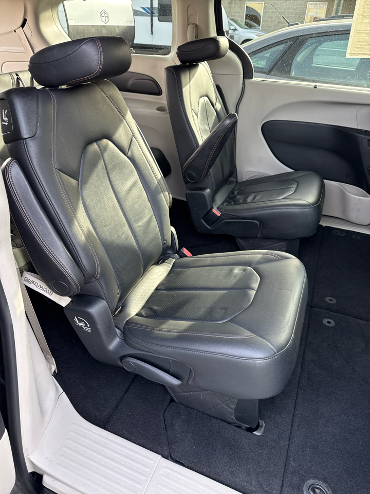 Chrysler Pacifica Touring L FWD 2018