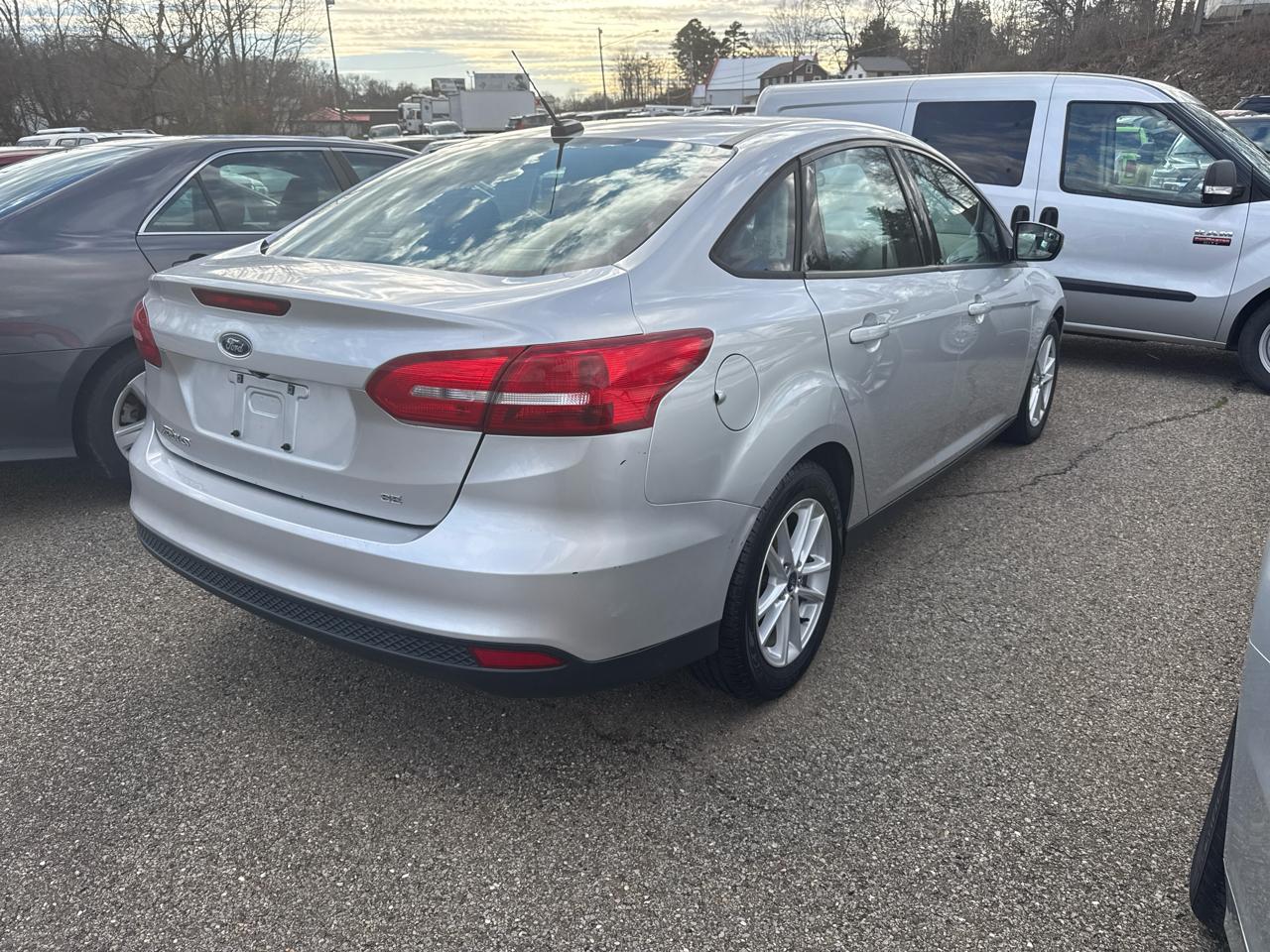 Ford Focus SE Sedan 2017