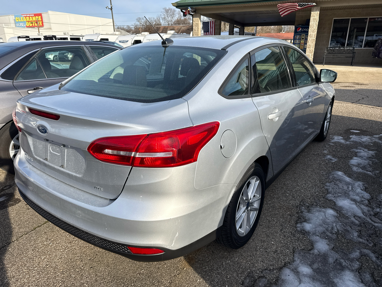 Ford Focus SE Sedan 2017