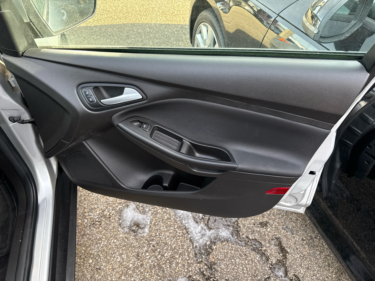 Ford Focus SE Sedan 2017