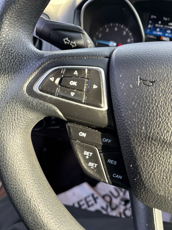 Ford Focus SE Sedan 2017