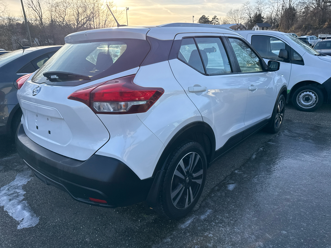 Nissan Kicks SV FWD 2018