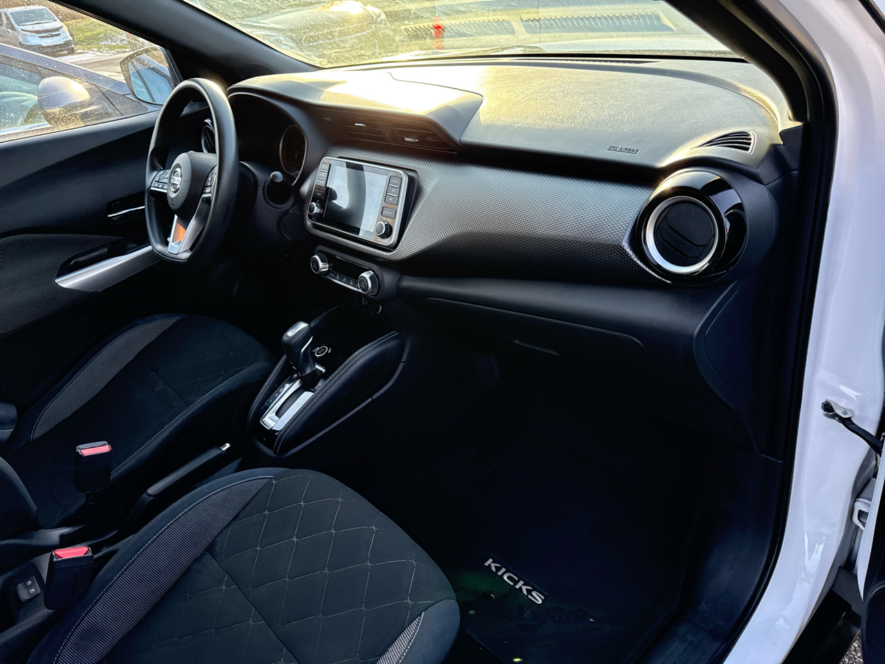 Nissan Kicks SV FWD 2018