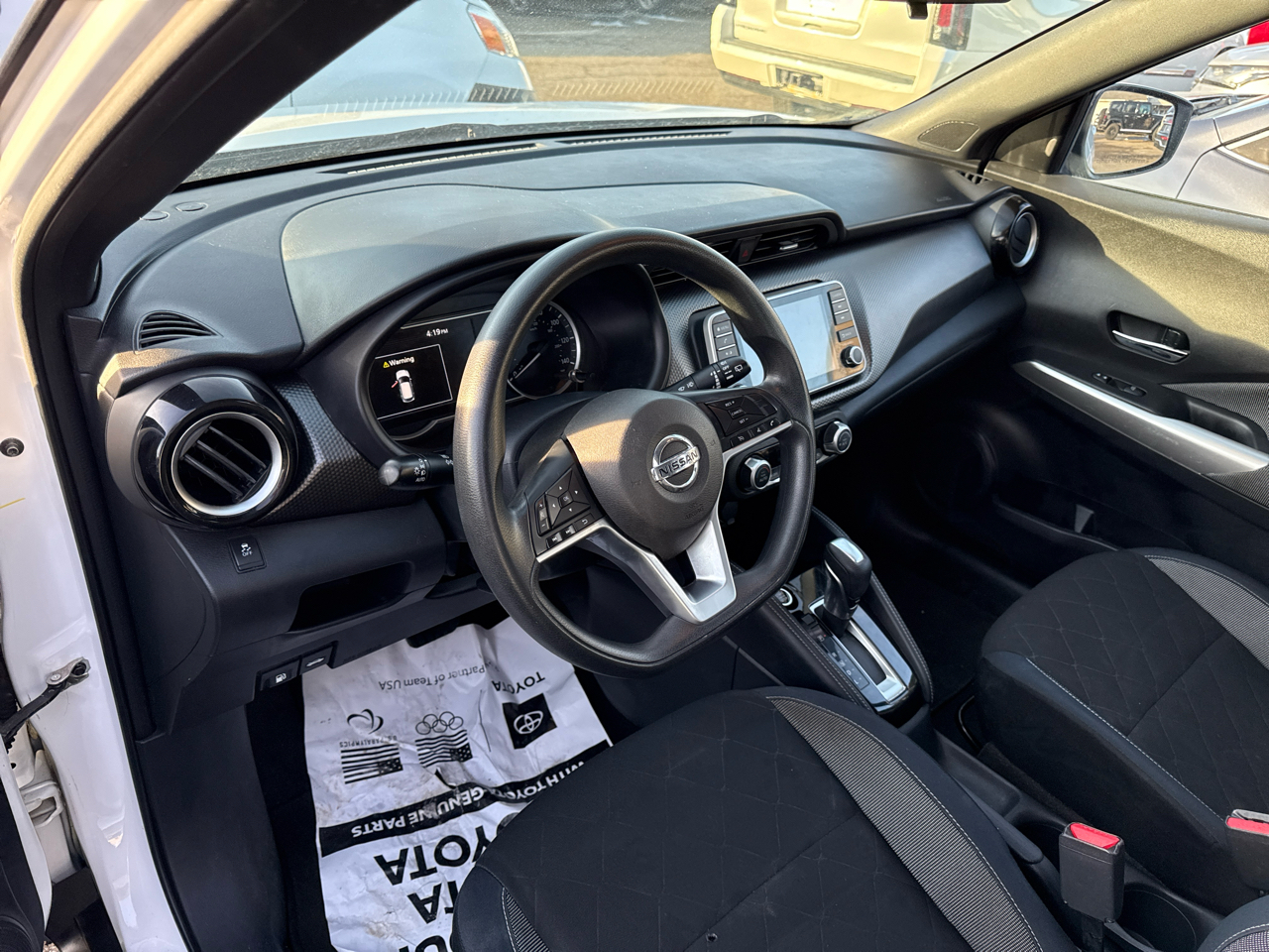 Nissan Kicks SV FWD 2018