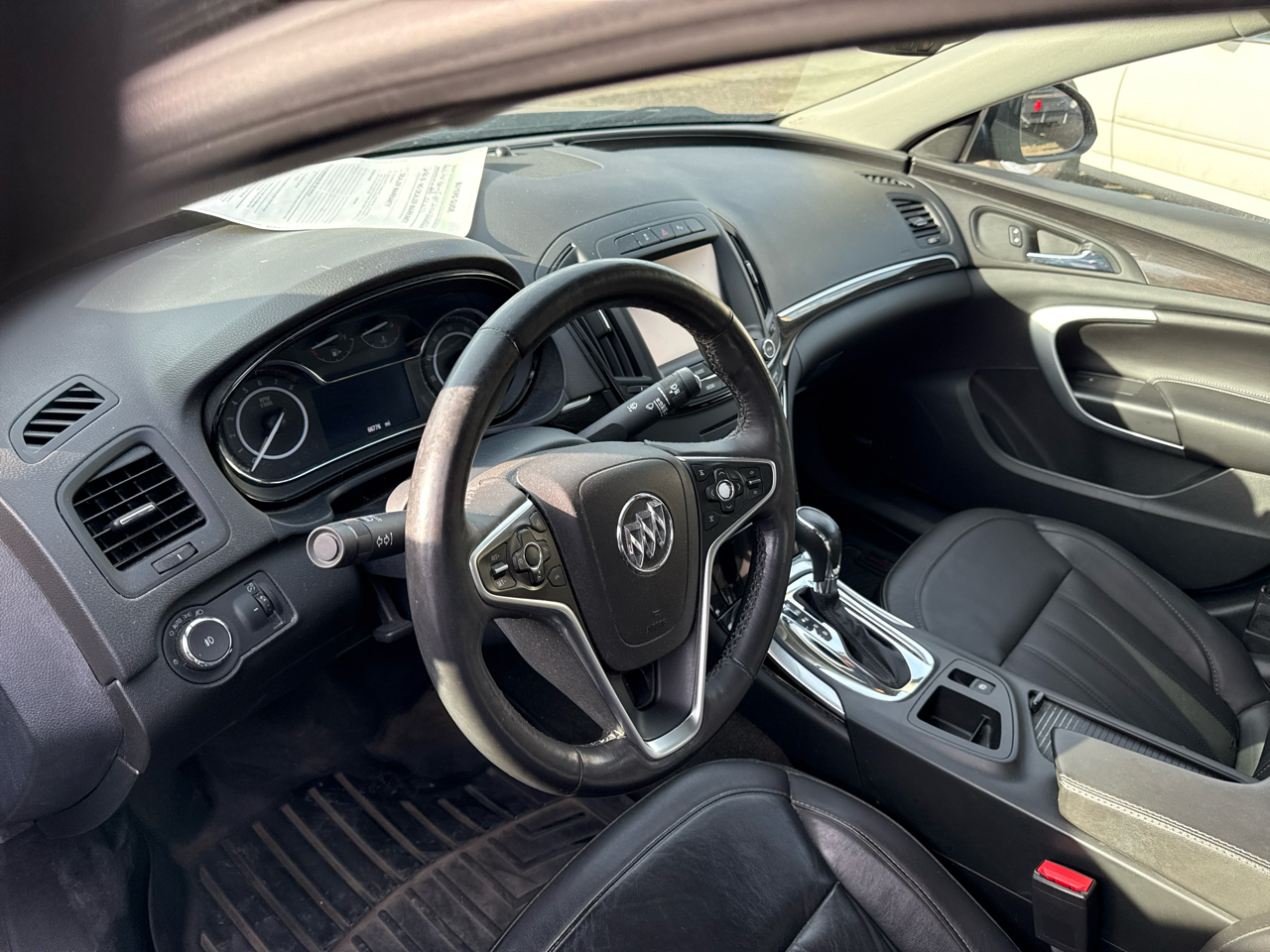 Buick Regal 4dr Sdn Premium II AWD 2017