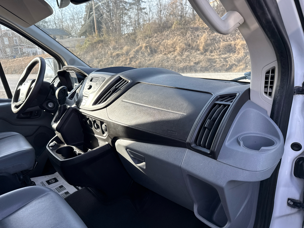 Ford Transit Wagon T-150 130" Low Roof XLT Swing-Out RH Dr 2017