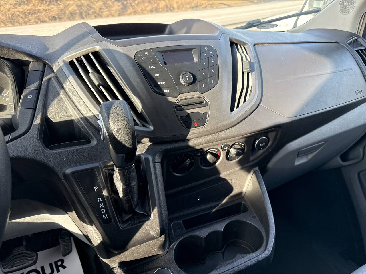 Ford Transit Wagon T-150 130" Low Roof XLT Swing-Out RH Dr 2017