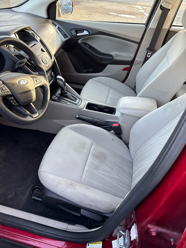 Ford Focus 4dr Sdn SE 2015