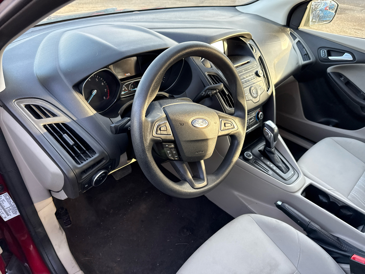 Ford Focus 4dr Sdn SE 2015