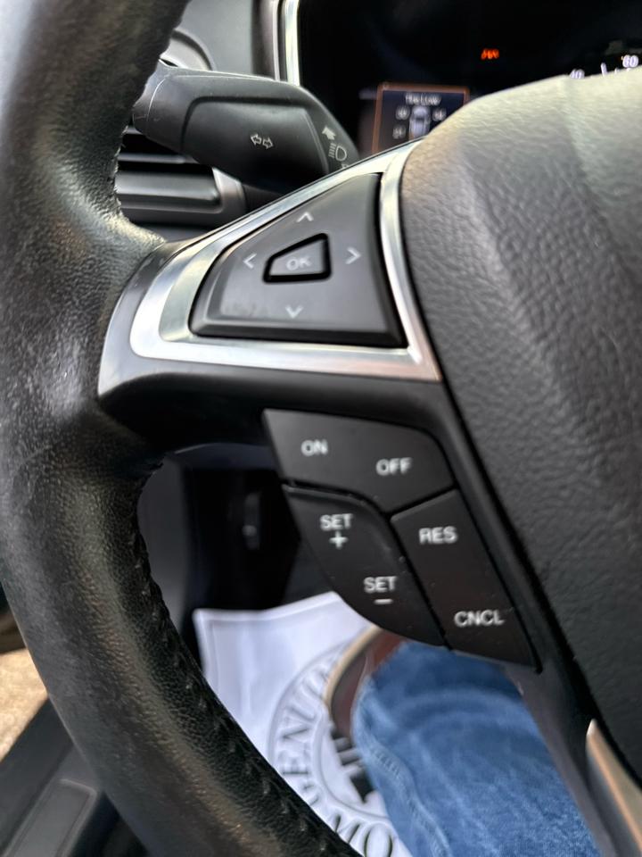 Ford Fusion Hybrid SE FWD 2017