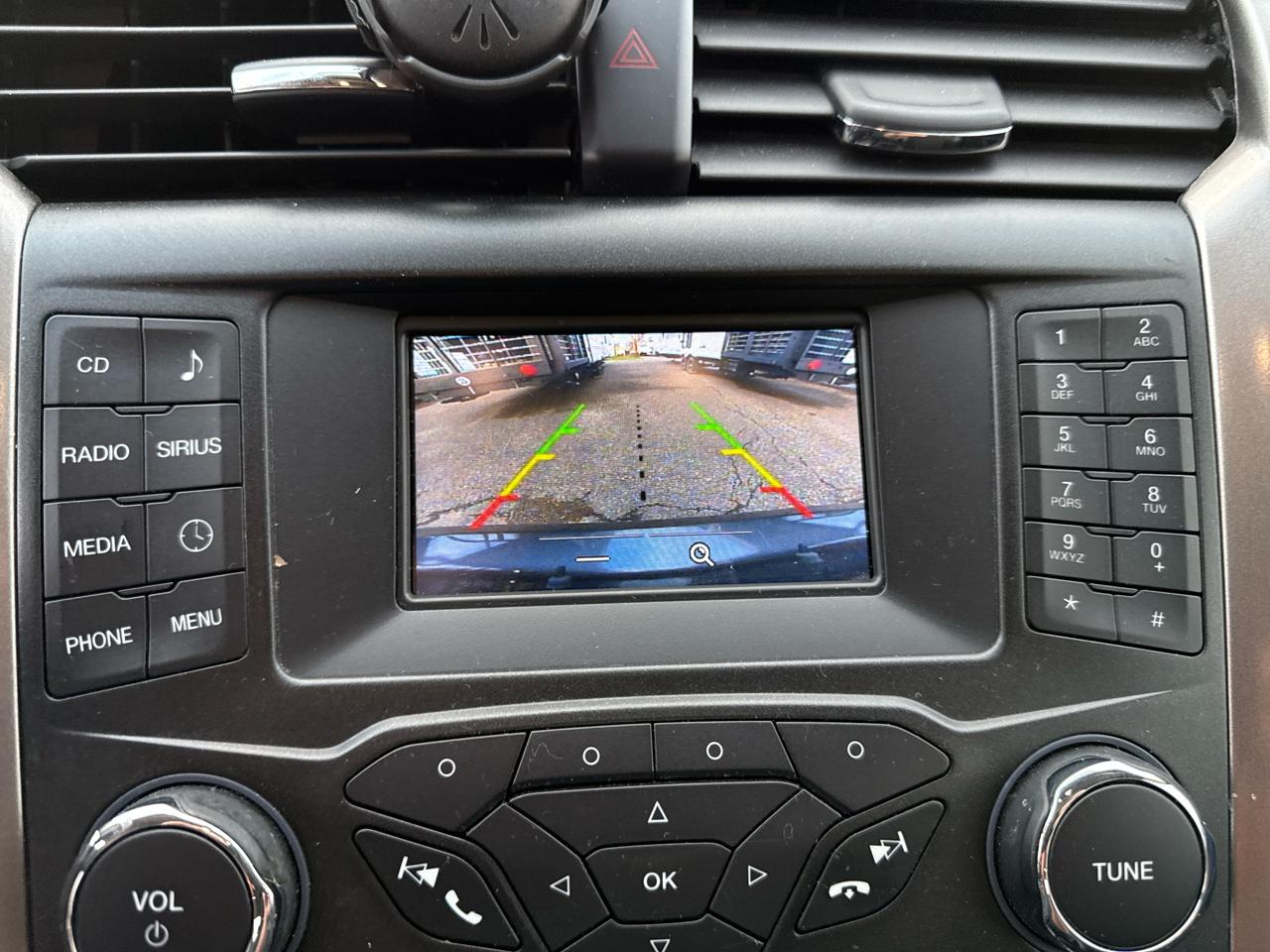 Ford Fusion Hybrid SE FWD 2017