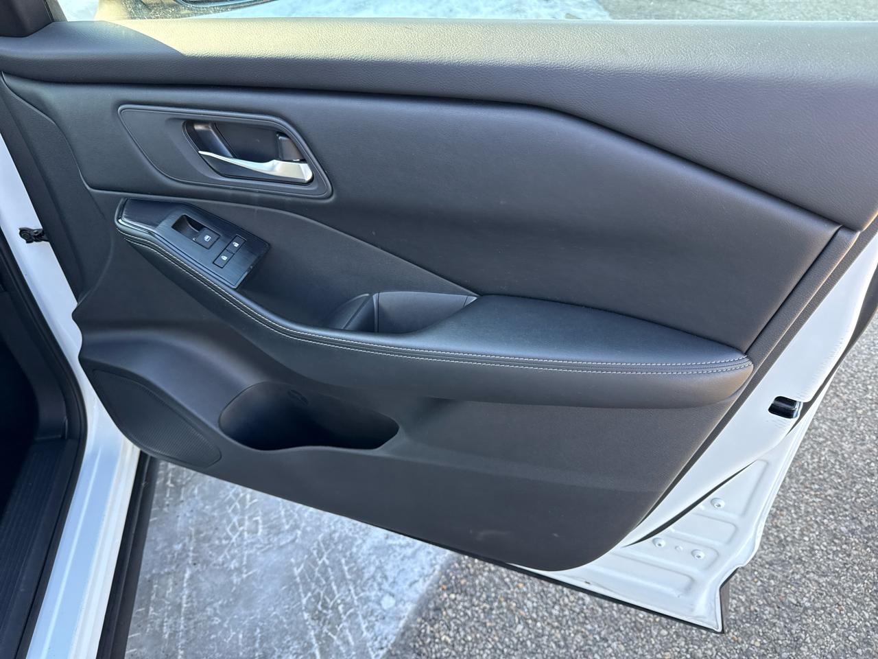 Nissan Rogue SV 4D SUV AWD 2025