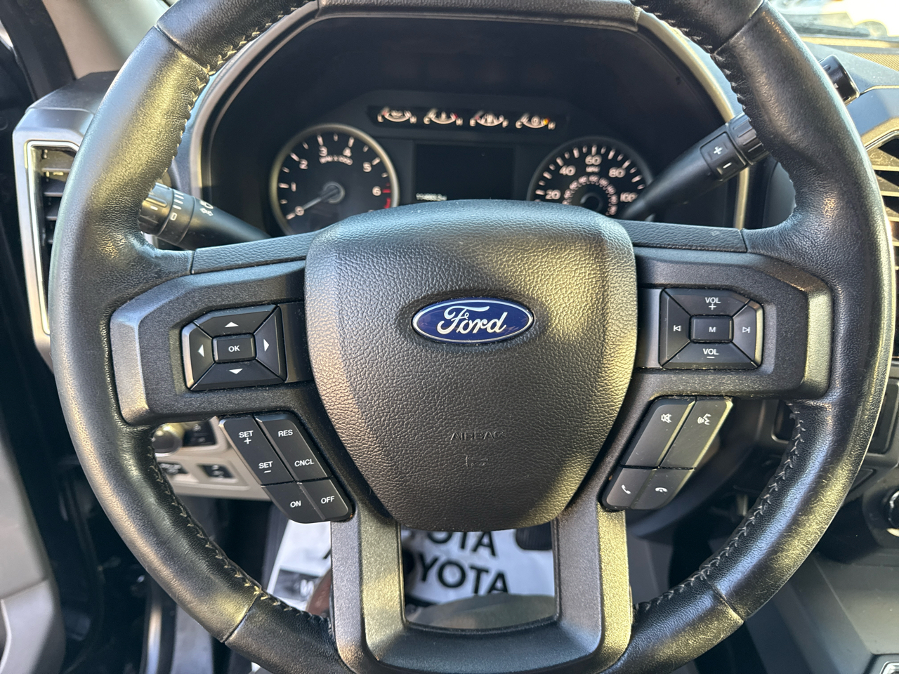 Ford F-150 4WD SuperCrew 139" XLT 2018
