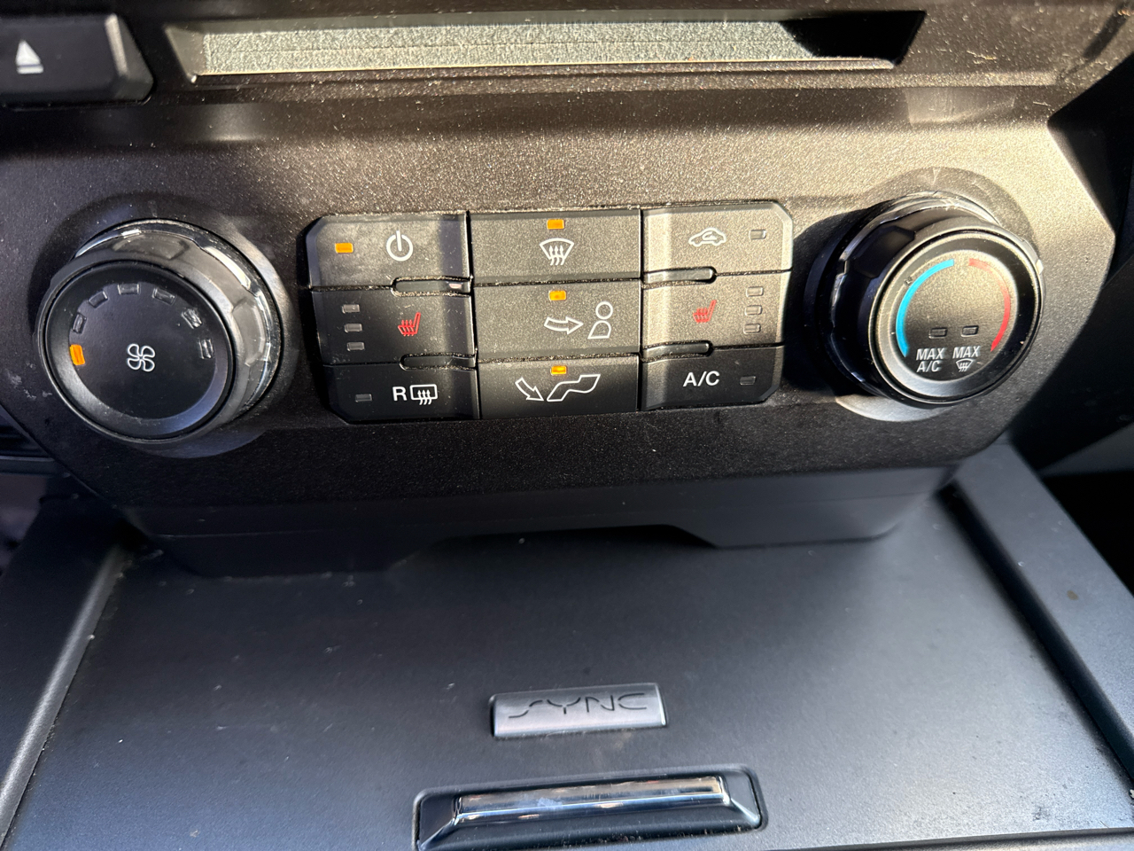 Ford F-150 4WD SuperCrew 139" XLT 2018