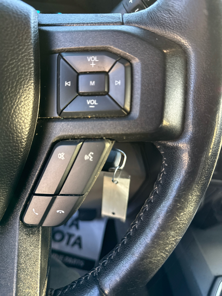 Ford F-150 4WD SuperCrew 139" XLT 2018