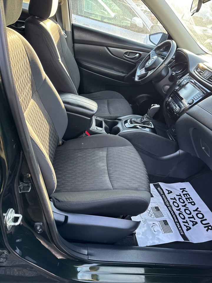 Nissan Rogue FWD SV 2020