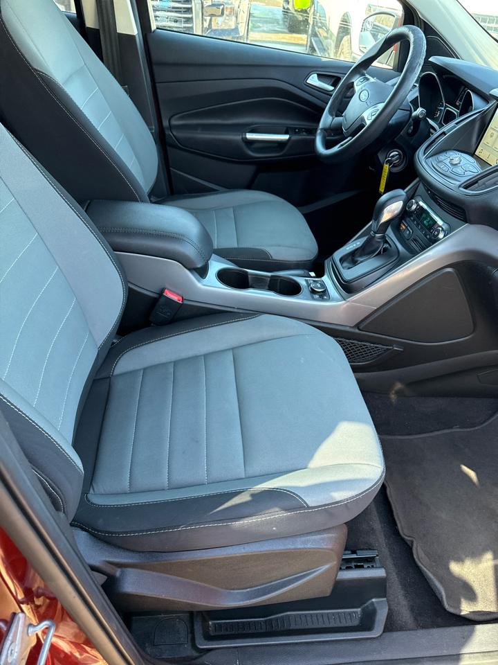 Ford Escape FWD 4dr SE 2016