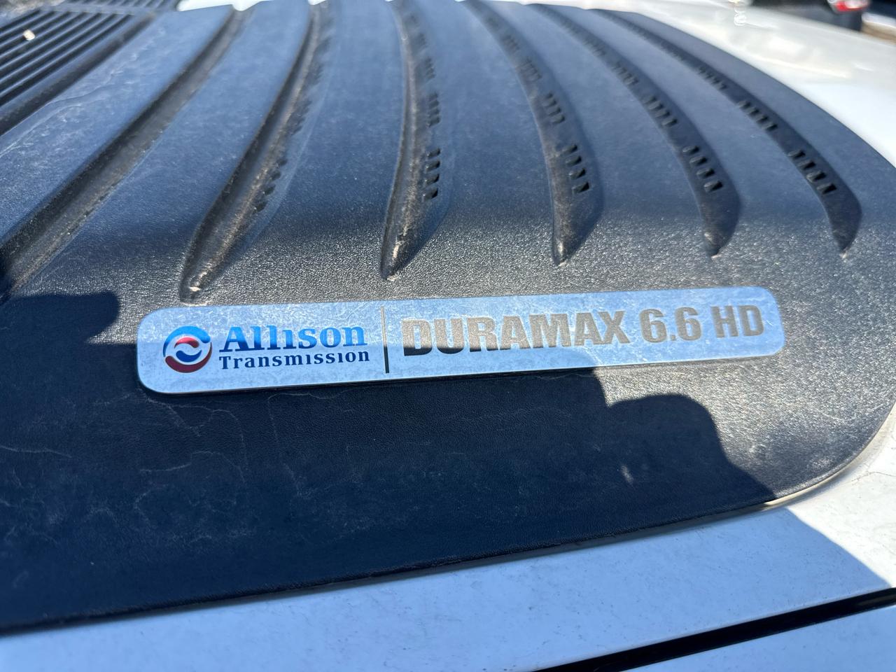 Chevrolet Silverado 2500HD 2WD Reg Cab 133.7" Work Truck 2012