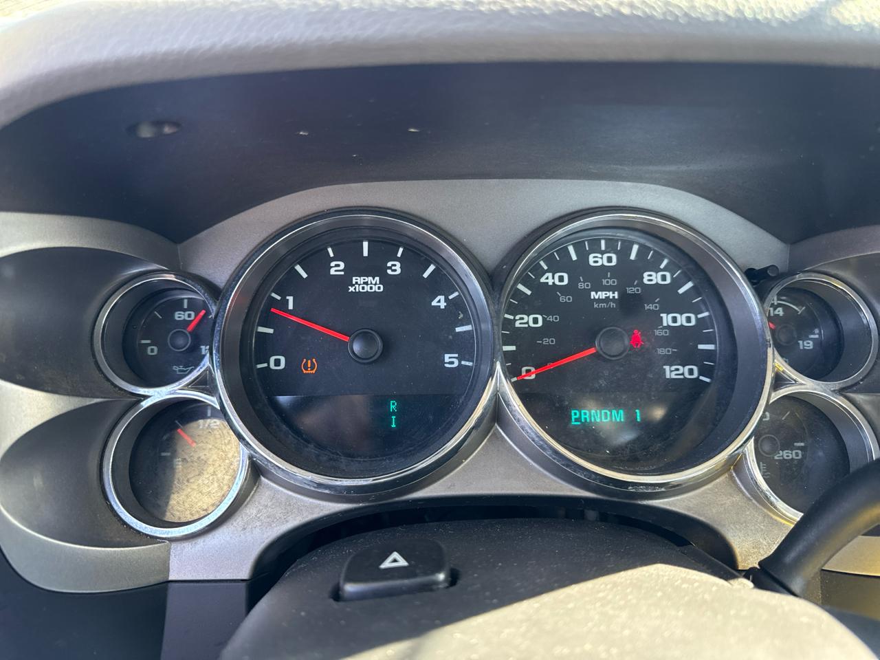 Chevrolet Silverado 2500HD 2WD Reg Cab 133.7" Work Truck 2012