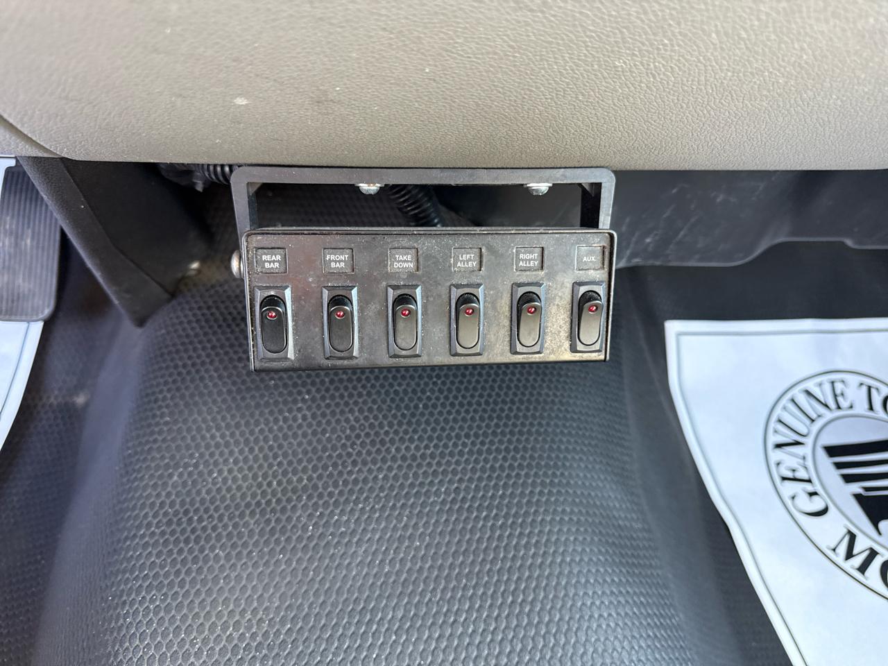 Chevrolet Silverado 2500HD 2WD Reg Cab 133.7" Work Truck 2012