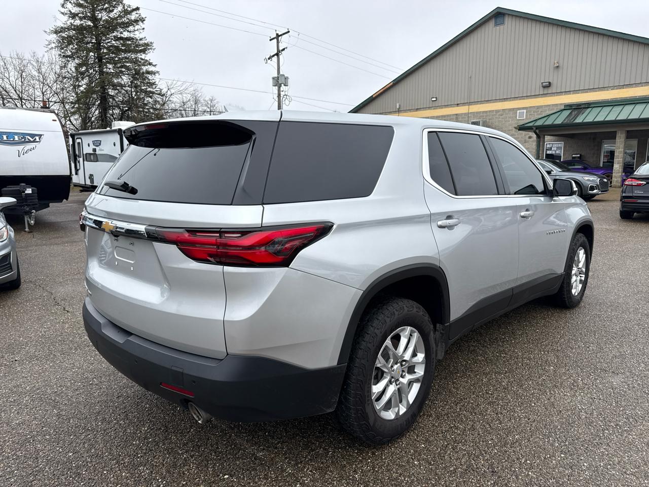 Chevrolet Traverse AWD 4dr LS w/1FL 2022