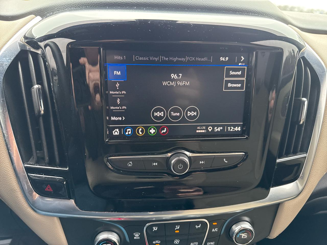 Chevrolet Traverse AWD 4dr LS w/1FL 2022