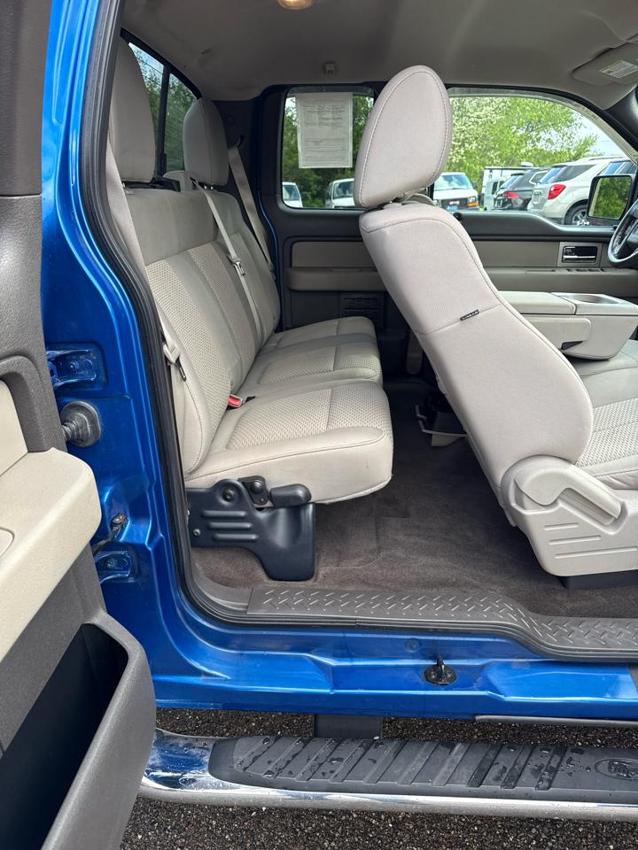 Ford F-150 4WD SuperCab 145" Lariat 2010