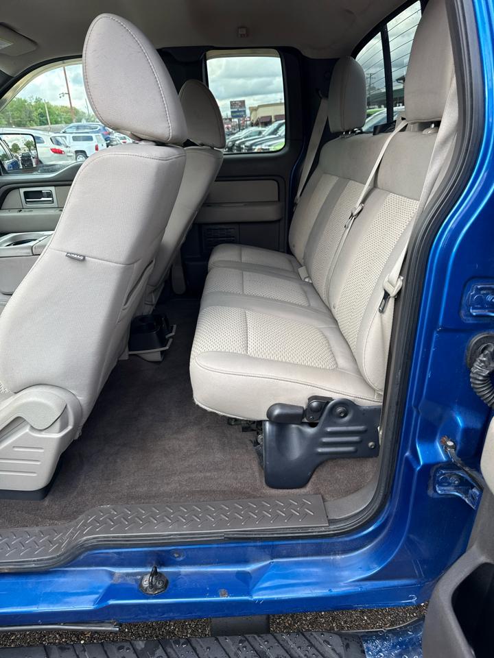 Ford F-150 4WD SuperCab 145" Lariat 2010