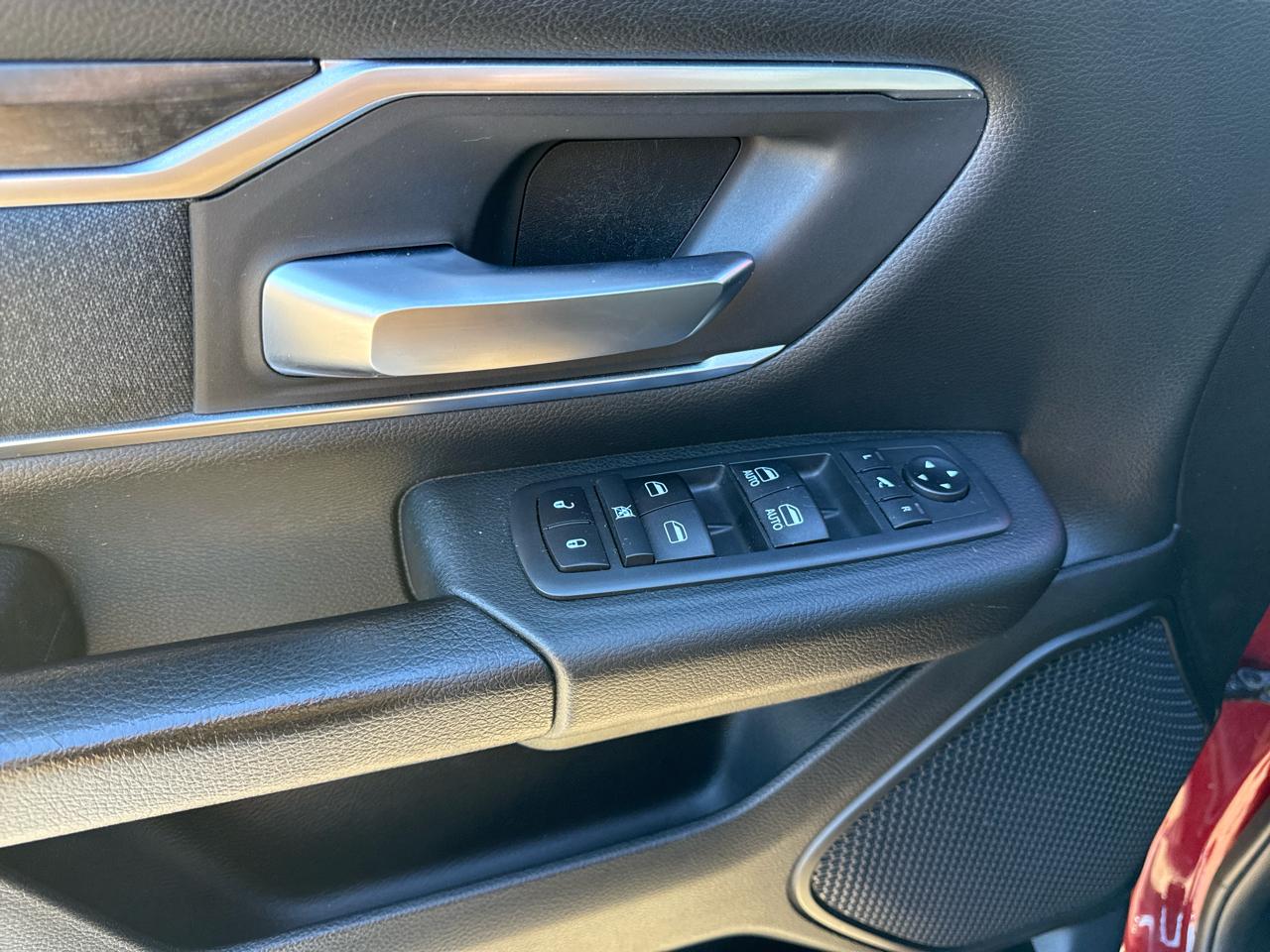 RAM 1500 Big Horn/Lone Star 4x4 Crew Cab 5'7" Box 2019