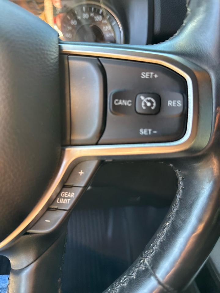 RAM 1500 Big Horn/Lone Star 4x4 Crew Cab 5'7" Box 2019