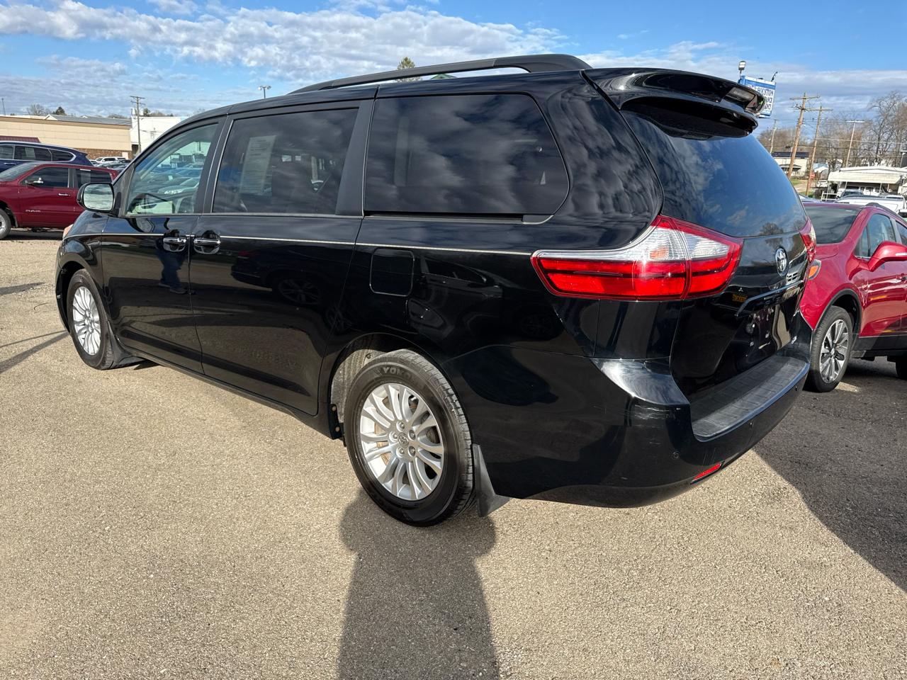Toyota Sienna 5dr 8-Pass Van XLE Premium FWD (Natl) 2015