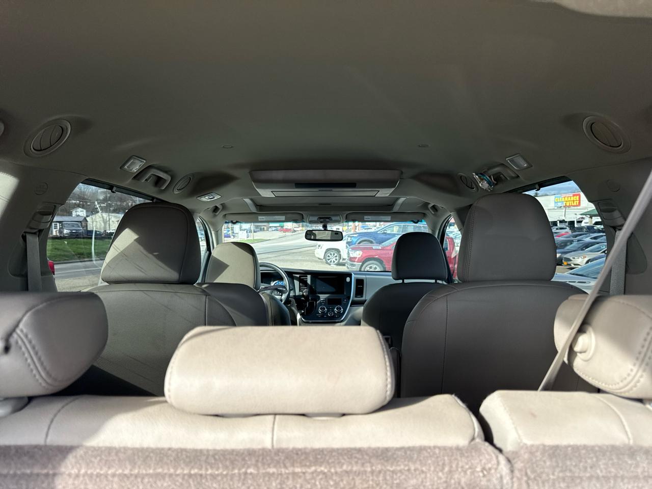 Toyota Sienna 5dr 8-Pass Van XLE Premium FWD (Natl) 2015