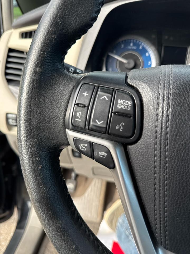 Toyota Sienna 5dr 8-Pass Van XLE Premium FWD (Natl) 2015