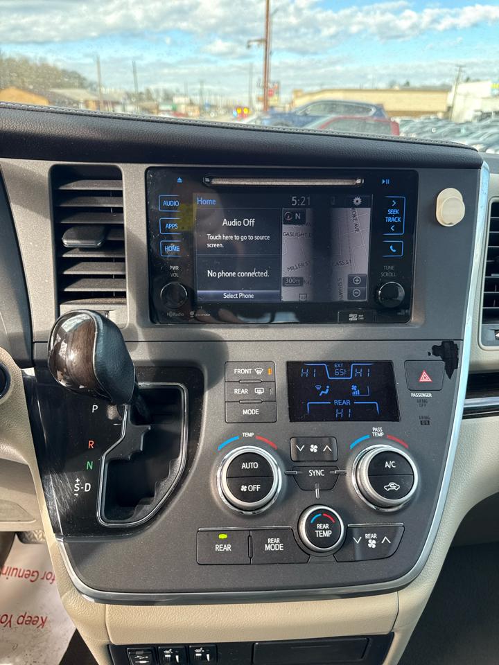 Toyota Sienna 5dr 8-Pass Van XLE Premium FWD (Natl) 2015