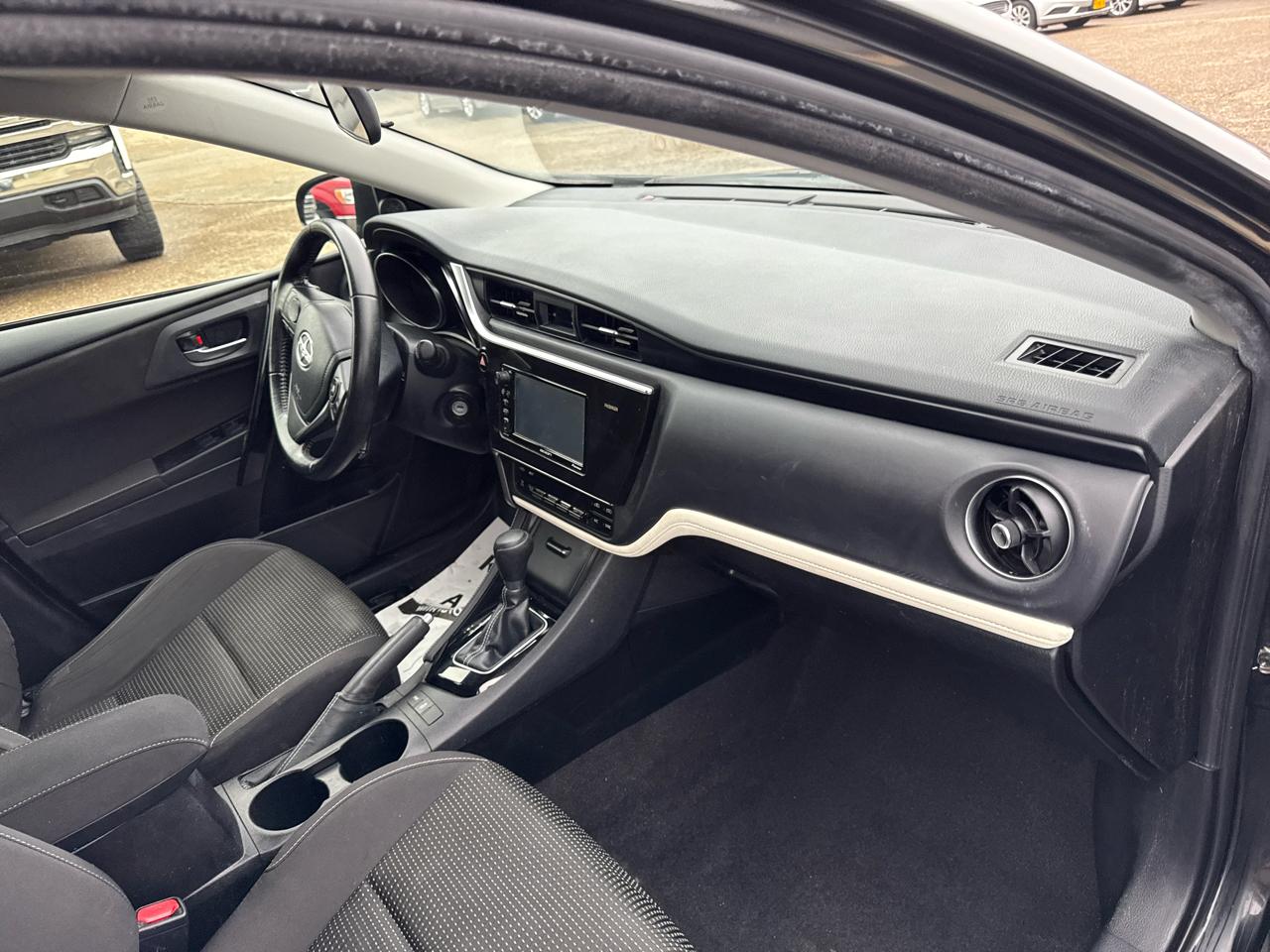 Scion iM 5dr HB Man (Natl) 2016