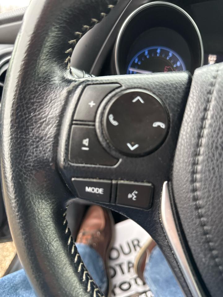 Scion iM 5dr HB Man (Natl) 2016