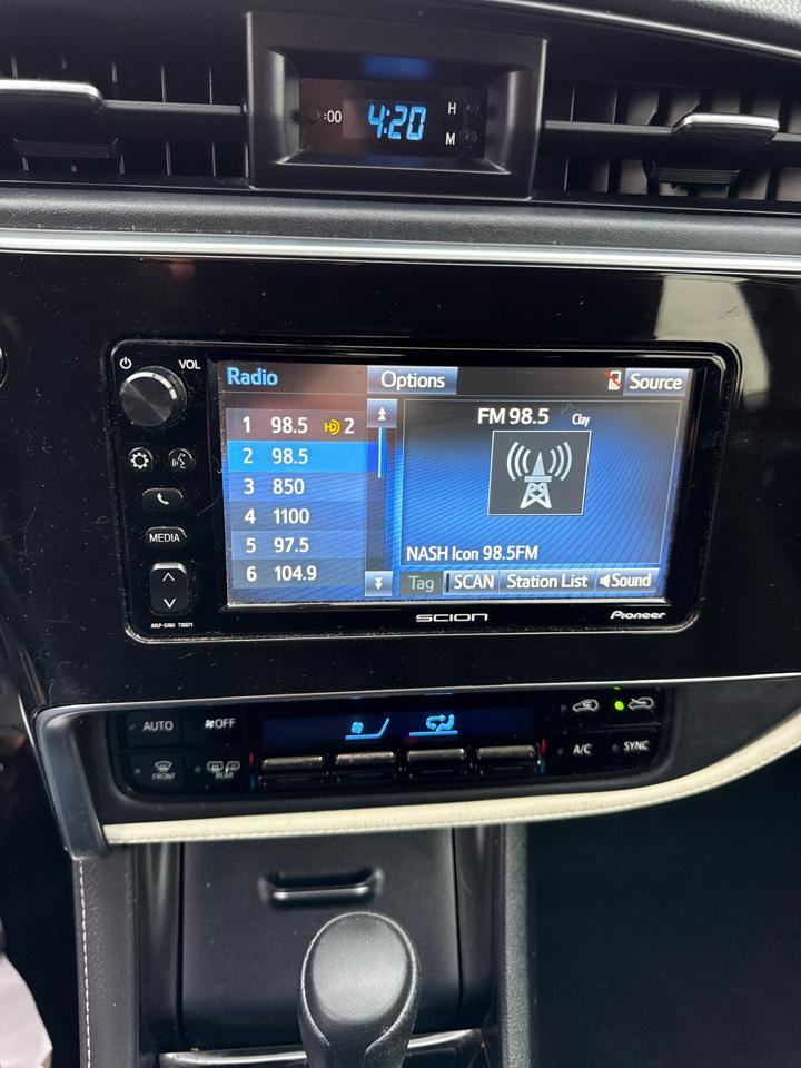 Scion iM 5dr HB Man (Natl) 2016