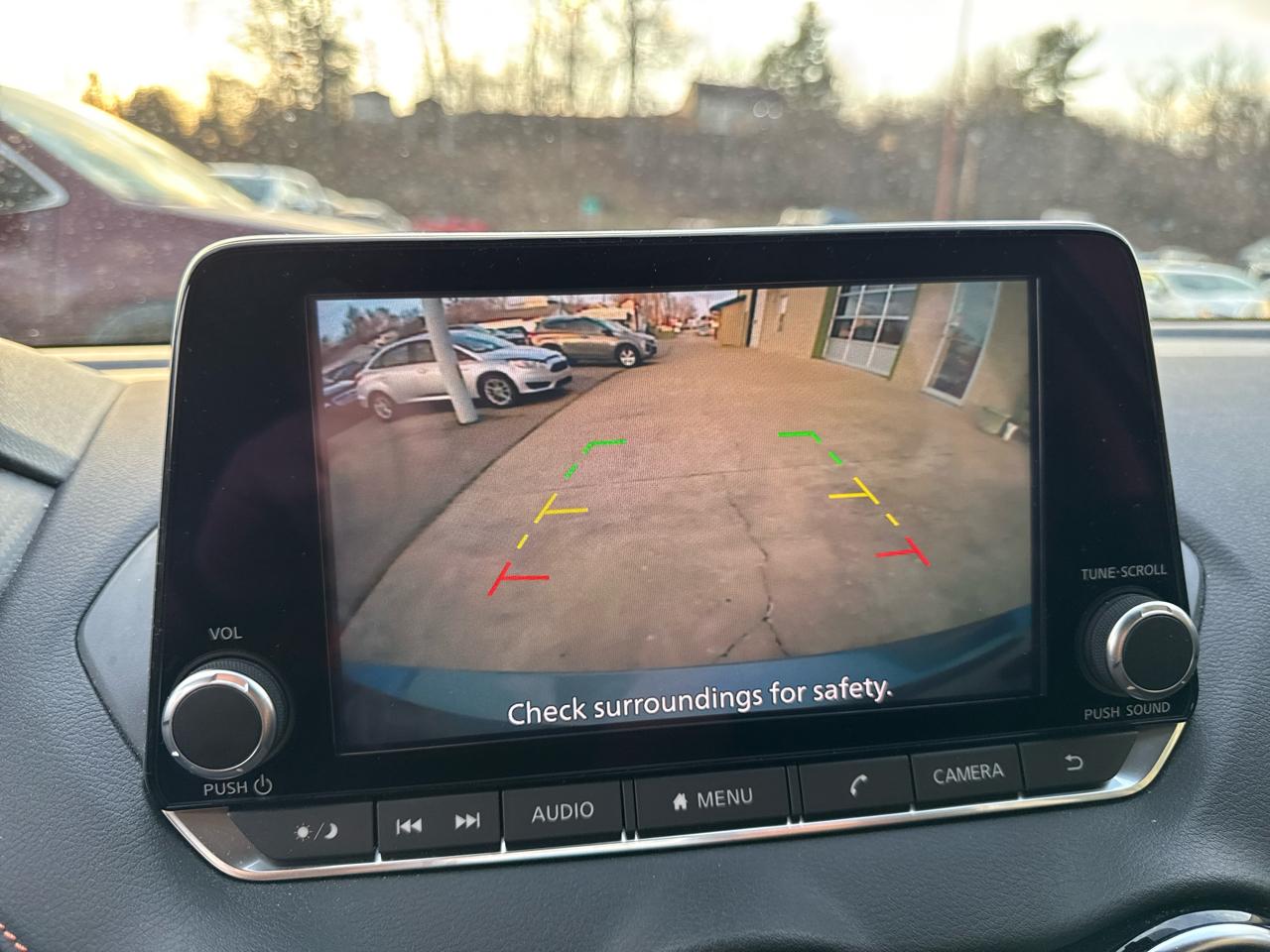 Nissan Sentra SR CVT 2021