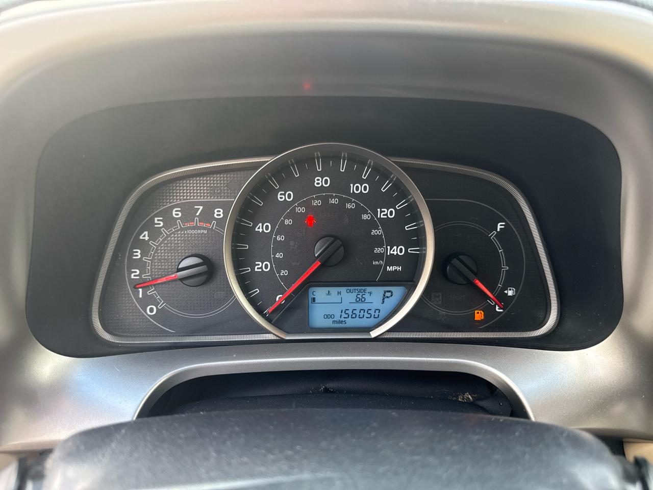 Toyota RAV4 AWD 4dr XLE (Natl) 2013